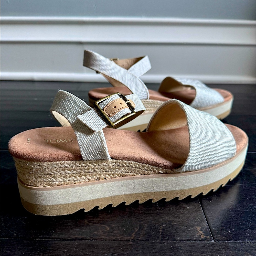 TOMS Diana Natural Wedge Sandal
